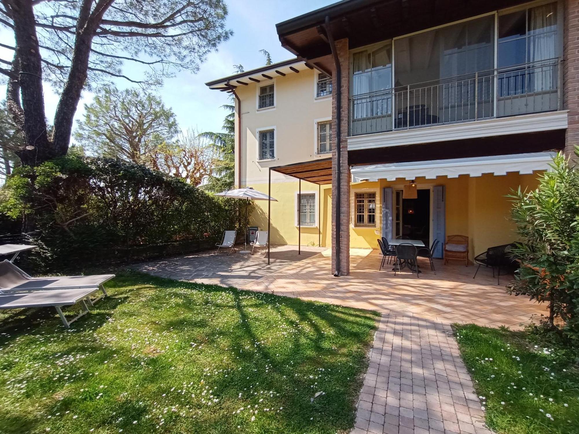 Park Residence Il Gabbiano Moniga del Garda 객실 사진